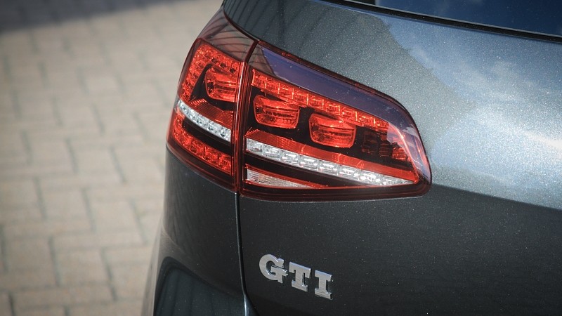 Volkswagen Golf GTI 2.0 TSI DSG Performance