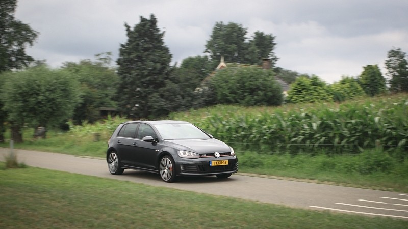 Volkswagen Golf GTI 2.0 TSI DSG Performance