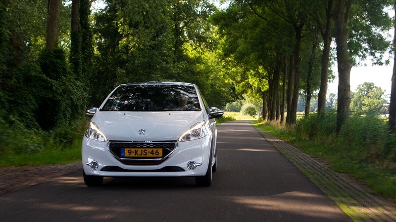 Peugeot 208 GTi 1.6 THP 