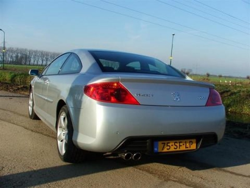 Peugeot 407 Coupé 3.0 V6 24V Féline