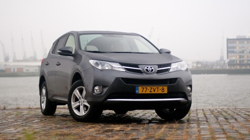 Toyota RAV4 2.0 D-4D-F 2WD Dynamic