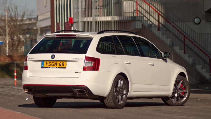 Skoda Octavia Combi RS 2.0 TSI DSG 