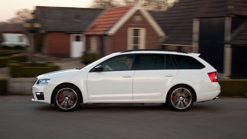 Skoda Octavia Combi RS 2.0 TSI DSG 