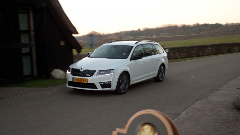 Skoda Octavia Combi RS 2.0 TSI DSG 