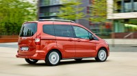 Ford Tourneo Courier 1.0 EcoBoost Titanium