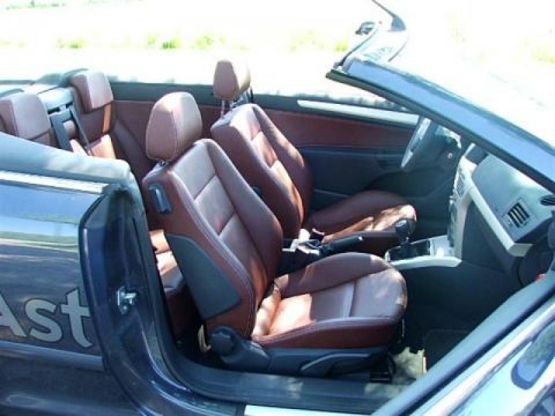 Opel Astra TwinTop 1.8 Cosmo