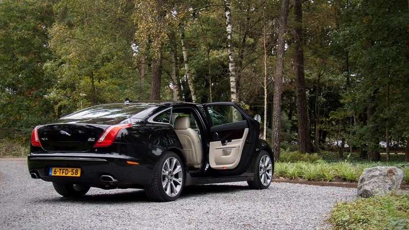 Jaguar XJ 3.0 Supercharged AWD Portfolio LWB