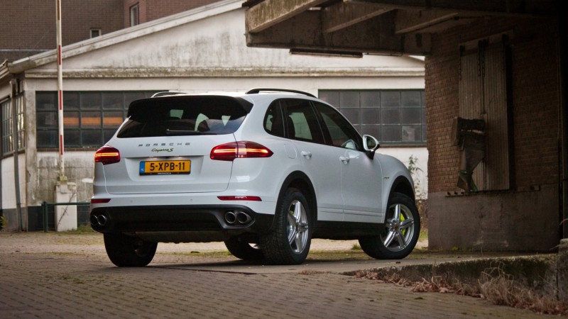 Porsche Cayenne S E-Hybrid 