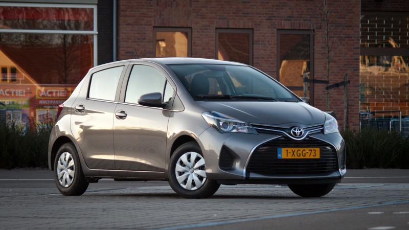 Toyota Yaris 1.0 VVT-i Lounge