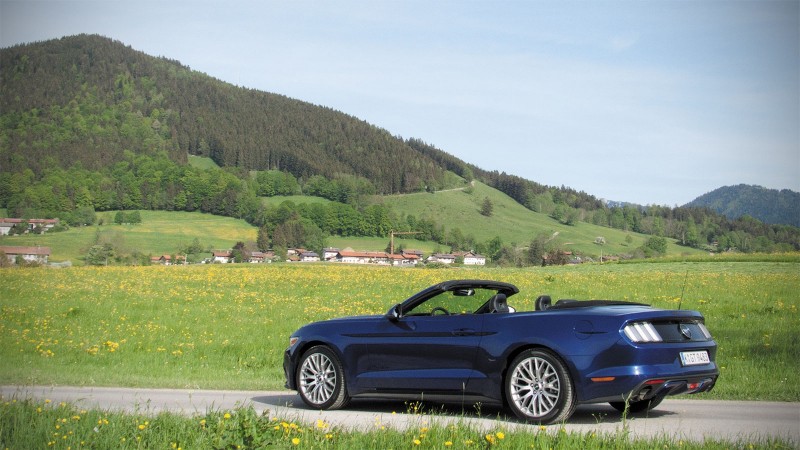 Ford Mustang 2.3 EcoBoost Convertible