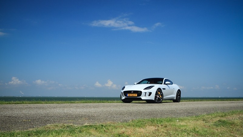 Jaguar F-Type Coupé R 5.0 V8 Supercharged AWD 