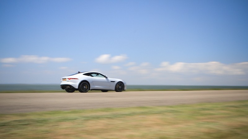 Jaguar F-Type Coupé R 5.0 V8 Supercharged AWD 